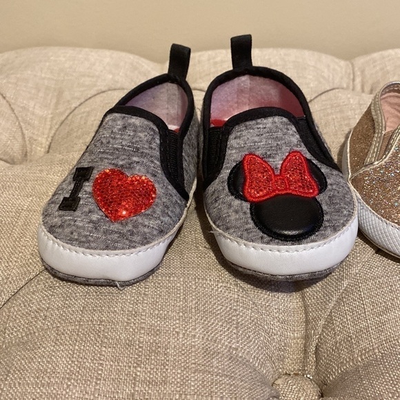Baby shoes 2 pairs Disney shoes Minnie Mouse glittery shoes - Picture 4 of 15